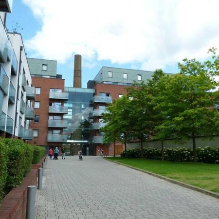 Bright & Spacious Double Bedroom With Ensuite And Concierge! Paid Parking Available London Exterior foto